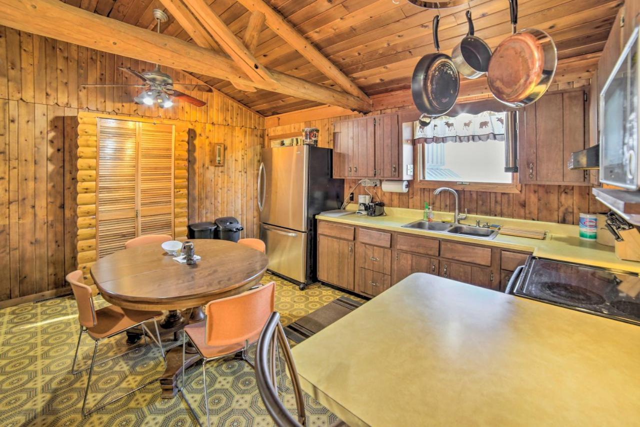 Cornell Home With Fire Pit And Hunting Access! Bagian luar foto
