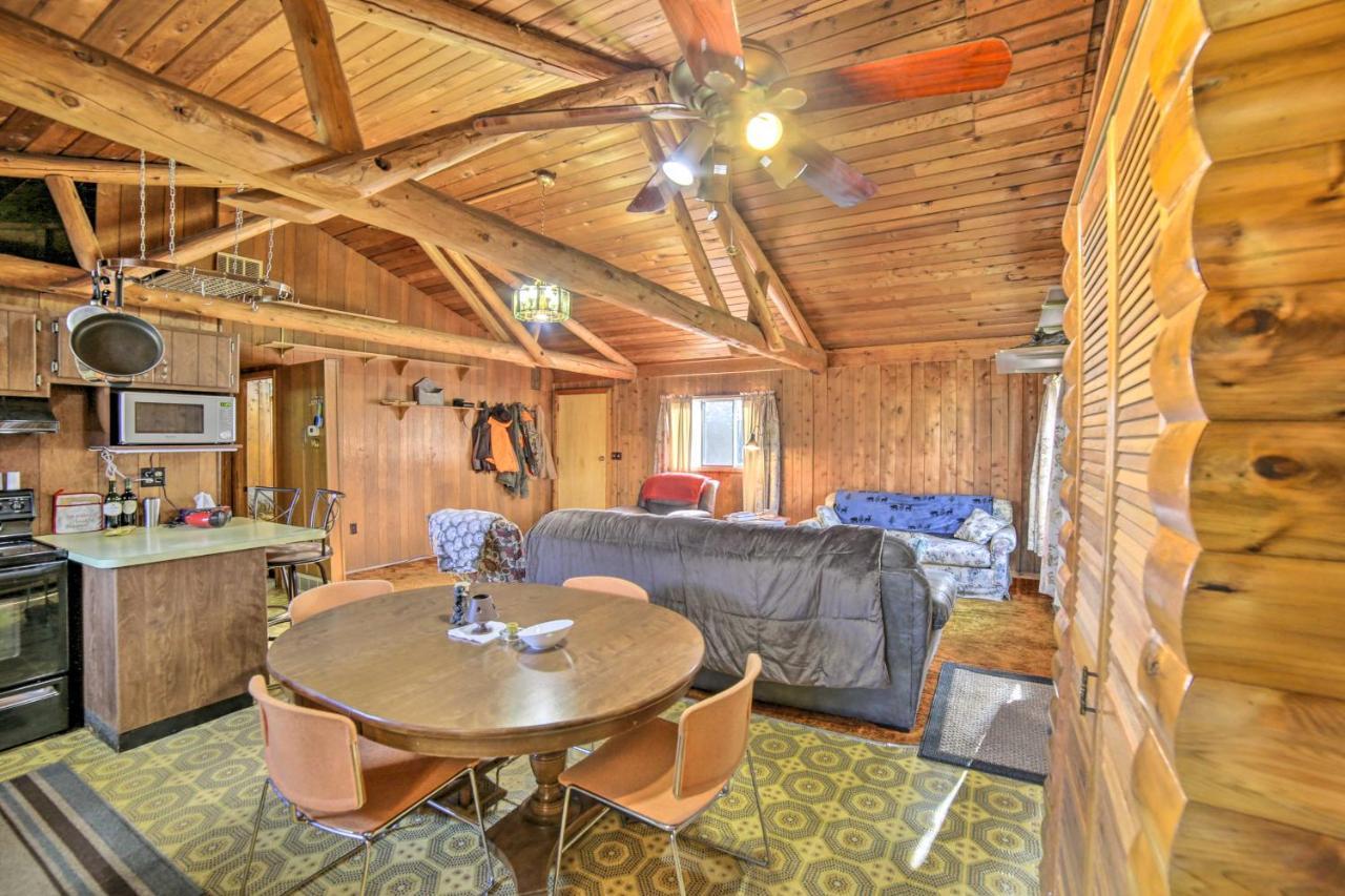 Cornell Home With Fire Pit And Hunting Access! Bagian luar foto